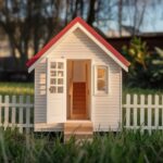 Miniatyrhus på tomt